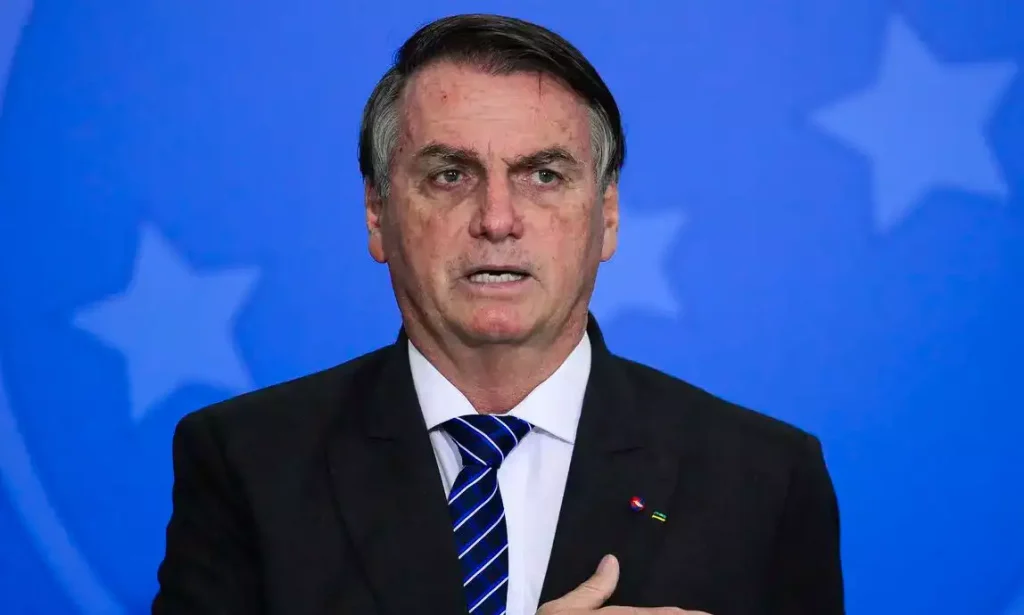 Alexandre de Moraes decreta prisão domiciliar de Jair Bolsonaro