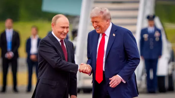 Após reunião com Putin, Trump passa a defender que Ucrânia ceda territórios à Rússia