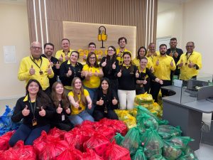 Diretor-Presidente do Grupo Ceres entrega ranchos aos colaboradores