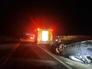Capotamento registrado na BR-285 em Carazinho  