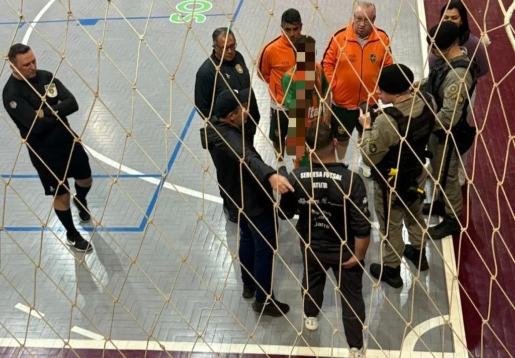 Sercesa é punida após torcedor agredir e cometer injúria racial contra atleta em jogo do Gauchão de Futsal sub-17