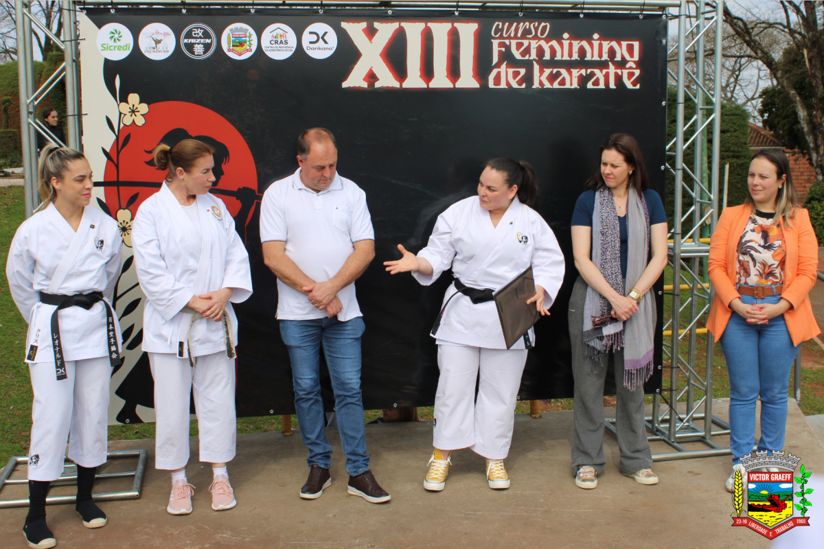 XIII Curso Feminino de Karatê reúne mais de 130 participantes em Victor Graeff