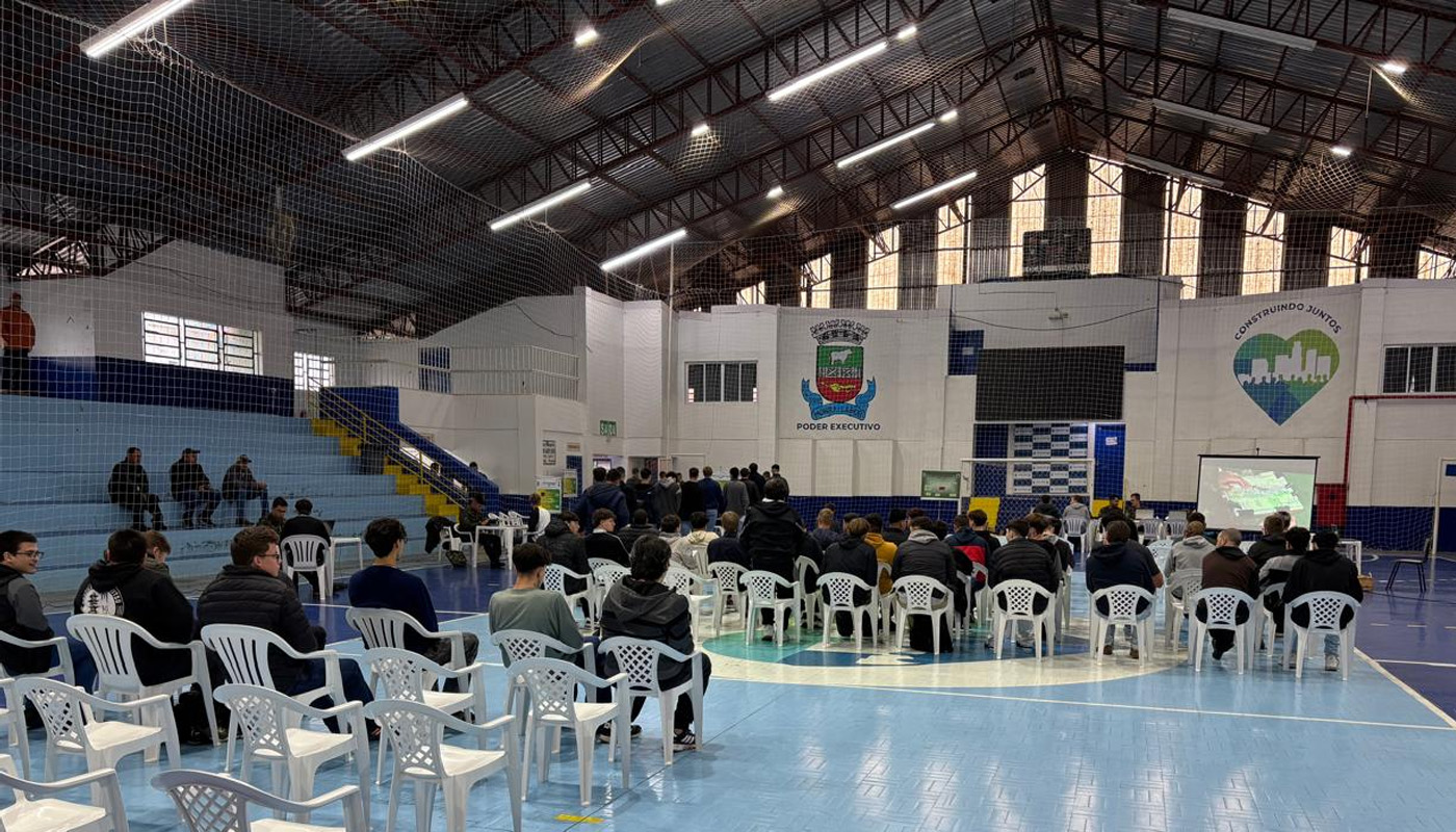 Jovens nascidos em 2007 passam pela primeira avaliação para o quartel em Não-Me-Toque