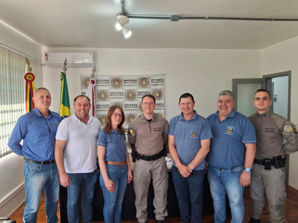 Autoridades de Victor Graeff tratam de Aumento de Efetivo e Patrulha Rural com a Brigada Militar