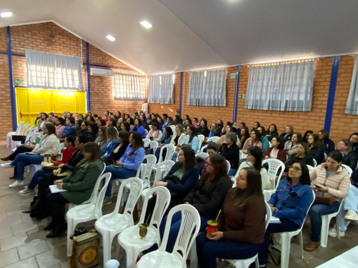 Lagoa dos Três Cantos realiza I Fórum Municipal de Alfabetização