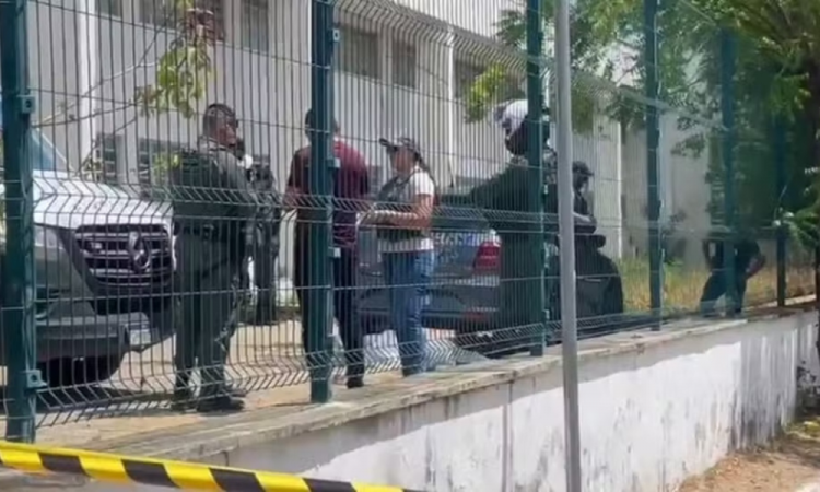 Tiroteio na porta de escola no Ceará deixa dois alunos mortos e três feridos