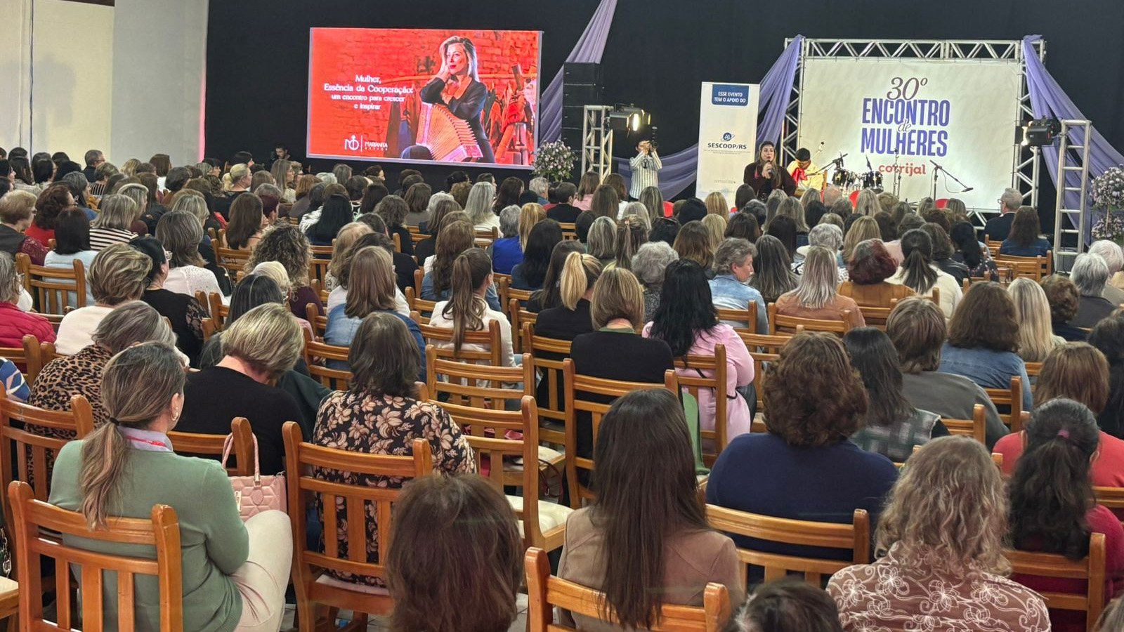 30º Encontro de Mulheres da Cotrijal começa com muita integração e animação em Não-Me-Toque; evento acontece em mais dois municípios