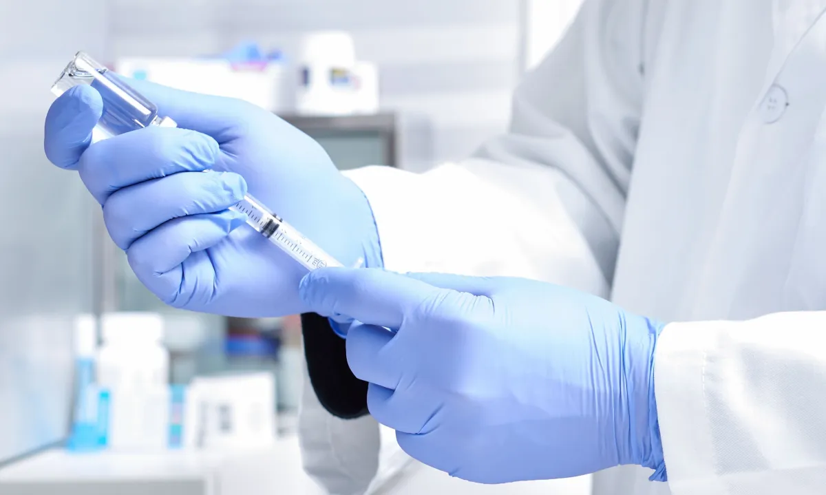 HPV: vacina reduz em 58% casos de câncer de colo de útero no Brasil