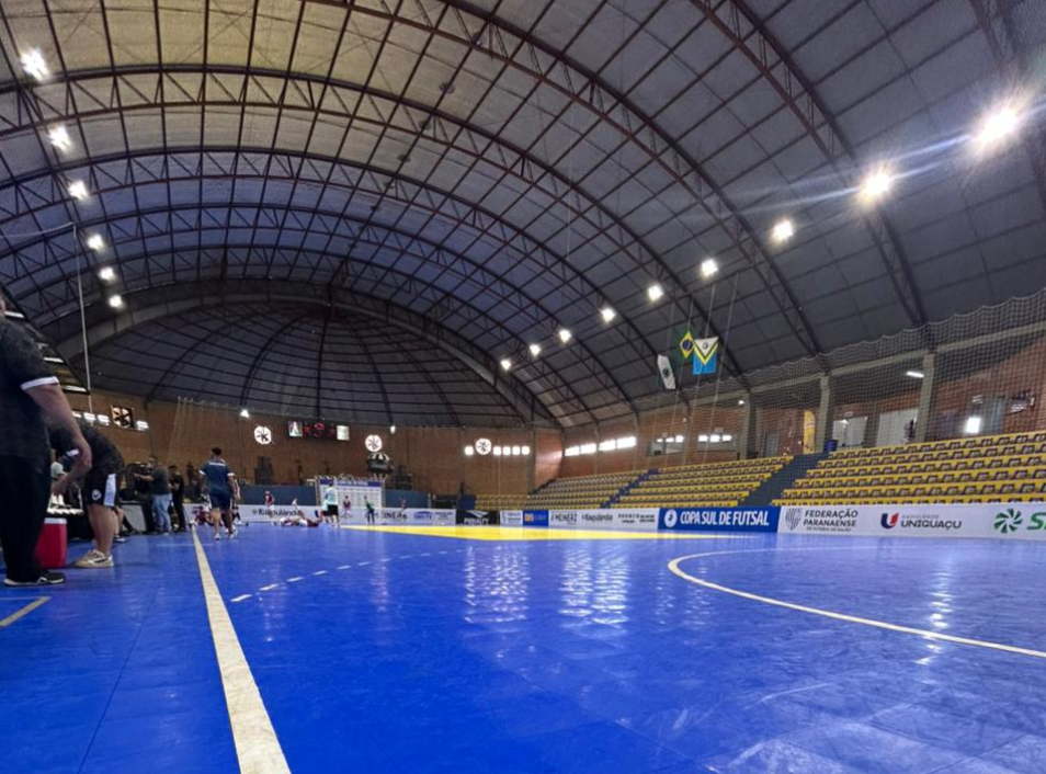 Jec Krona supera Russo Preto na segunda rodada da Copa Sul de Futsal