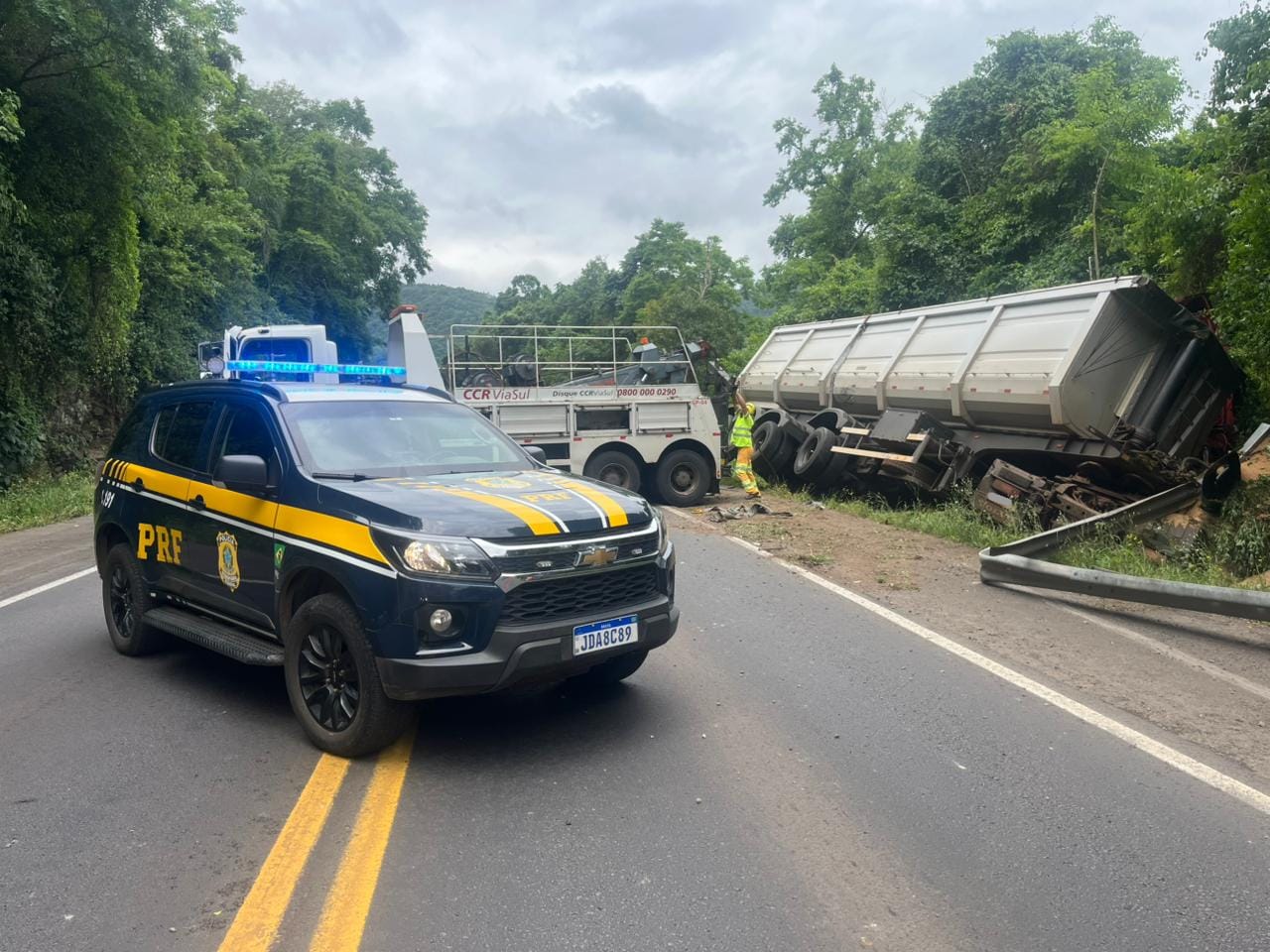 PRF atende acidente com morte na BR-386, em Marques de Souza