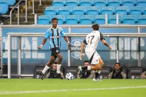 Grêmio aplica goleada no Atlético-MG na ida das finais pelo Brasileiro Sub-17