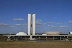 À espera de relatório, oposição vê semana decisiva para anistia na Câmara dos Deputados
