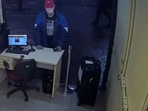 Suspeito de deixar corpo de mulher em mala na rodoviária de Porto Alegre é indiciado por feminicídio e ocultação de cadáver