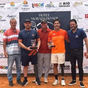 Tenista Diego Kohlrausch é campeão do ITF, simples e duplas, em Caldas Novas (GO)