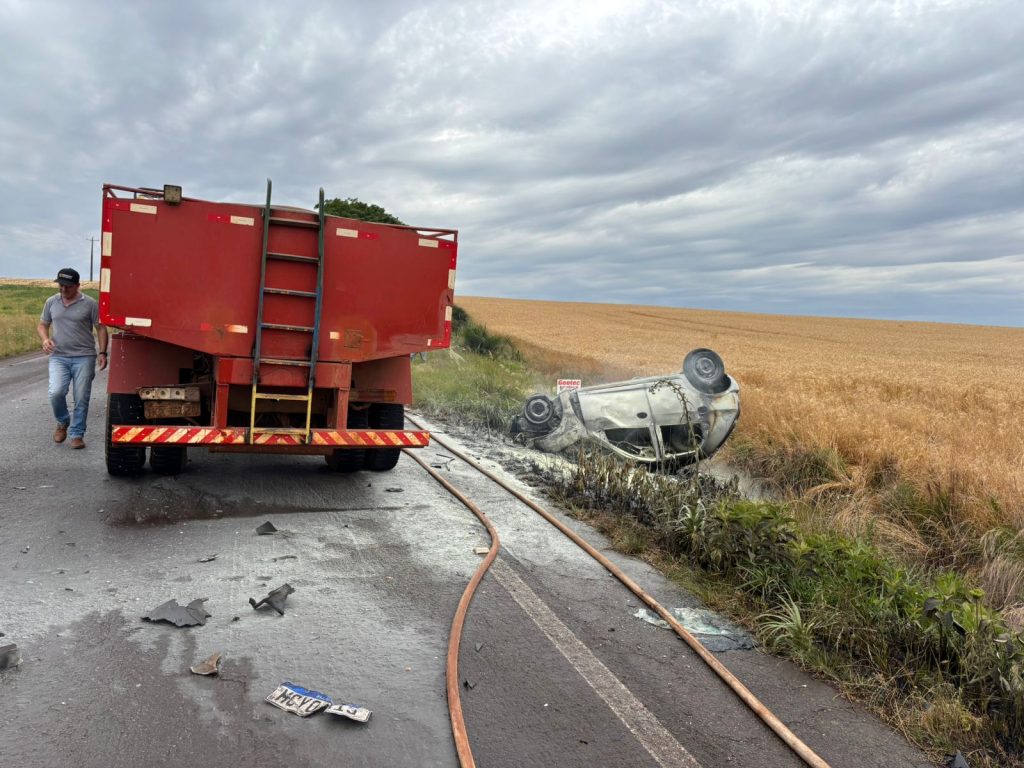 Acidente na ERS-142, entre Victor Graeff e Não-Me-Toque, deixa 1 morto e 1 gravemente ferido