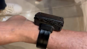 PF começa perícia em tornozeleira de Bolsonaro