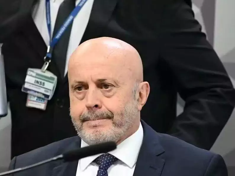 Defesa do “Careca do INSS” pede ao Supremo para desbloquear valores para pagar dívidas trabalhistas