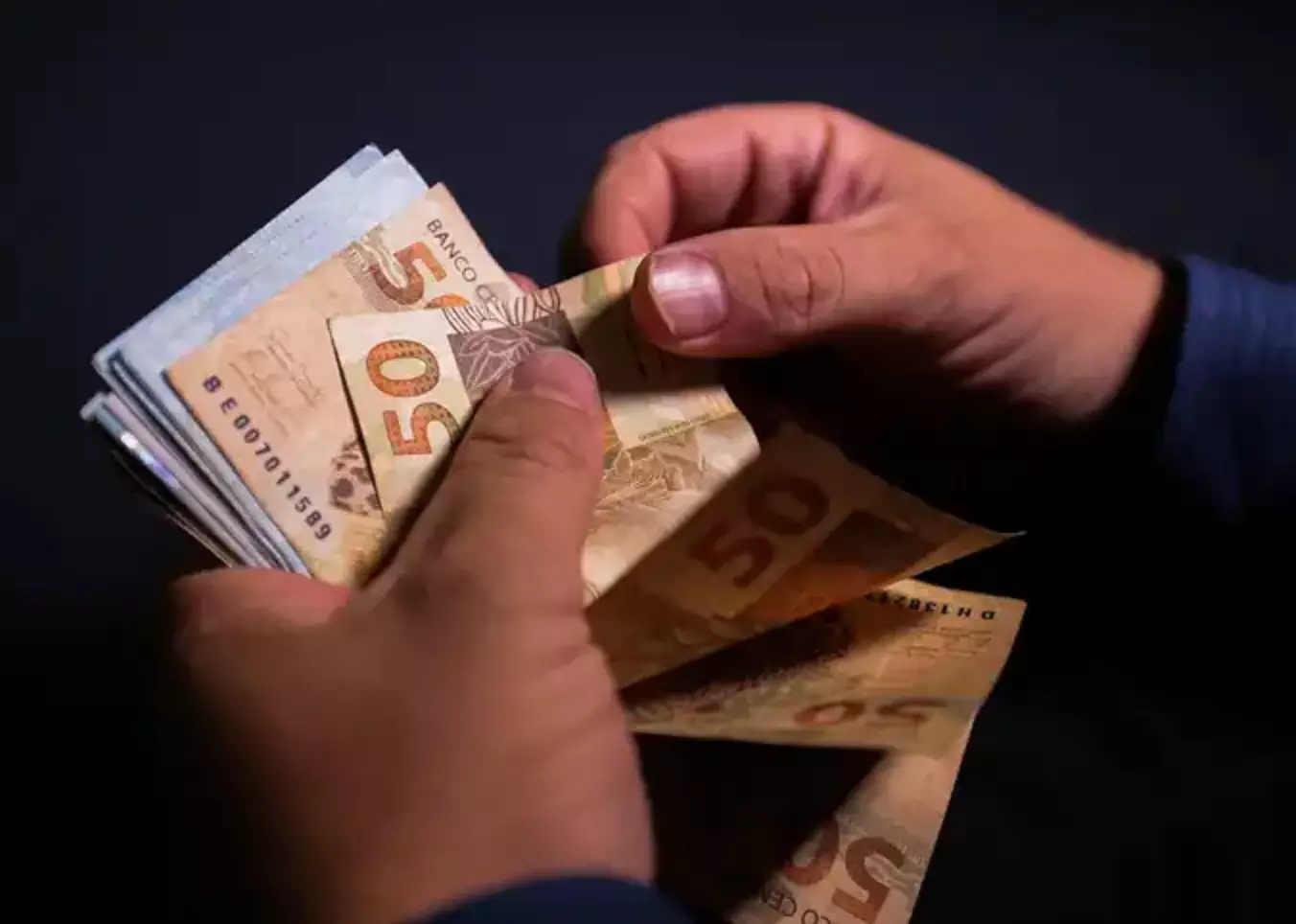 Brasileiros sacaram R$ 455,68 milhões esquecidos em bancos em setembro