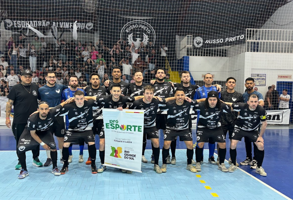 Russo Preto decide vaga na final neste sábado em Santiago