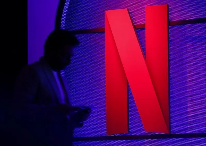 Após comprar Warner, Netflix avisa assinantes que “por enquanto, nada muda”