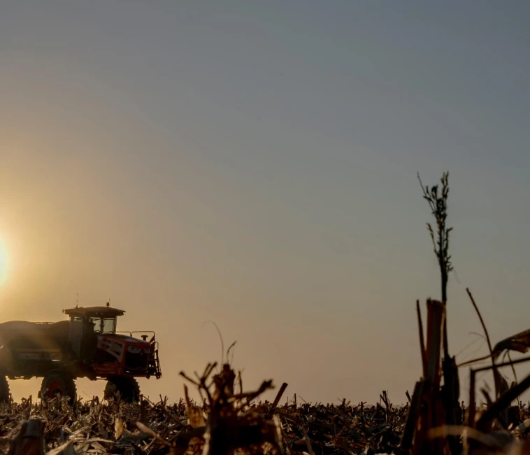 Como limpar pulverizadores agrícolas corretamente