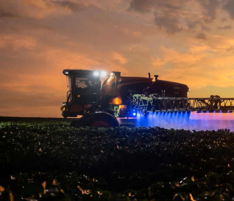 Como limpar pulverizadores agrícolas corretamente