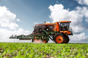 Erros que comprometem a eficiência do pulverizador autopropelido e como evitá-los