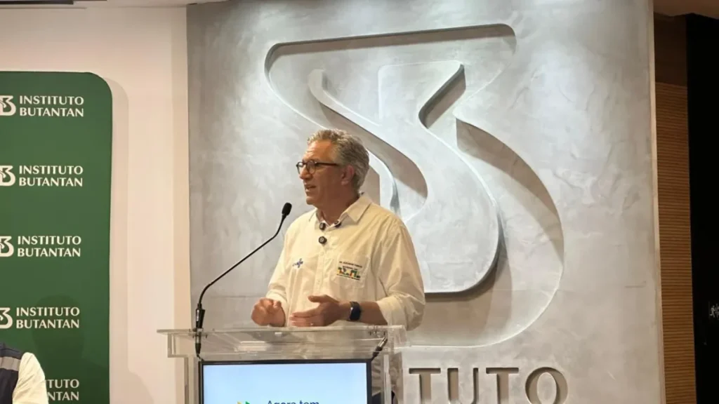 Butantan inicia entrega de 1,3 mi de doses da vacina contra dengue