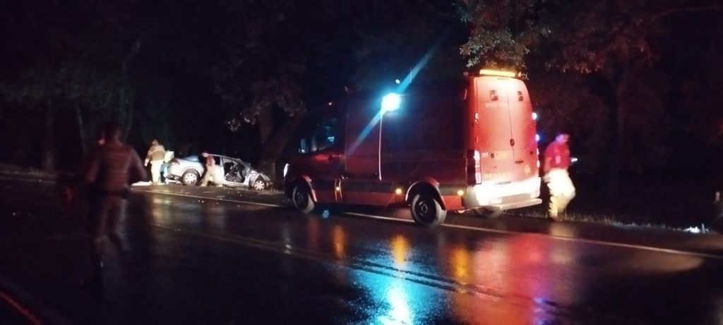 Acidente na ERS-142 deixa motorista ferida após aquaplanagem no trecho entre Carazinho e Não-Me-Toque