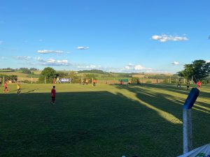 Sabiá Branco e Ipiranga vencem na rodada do campeonato municipal de campo de Não-Me-Toque