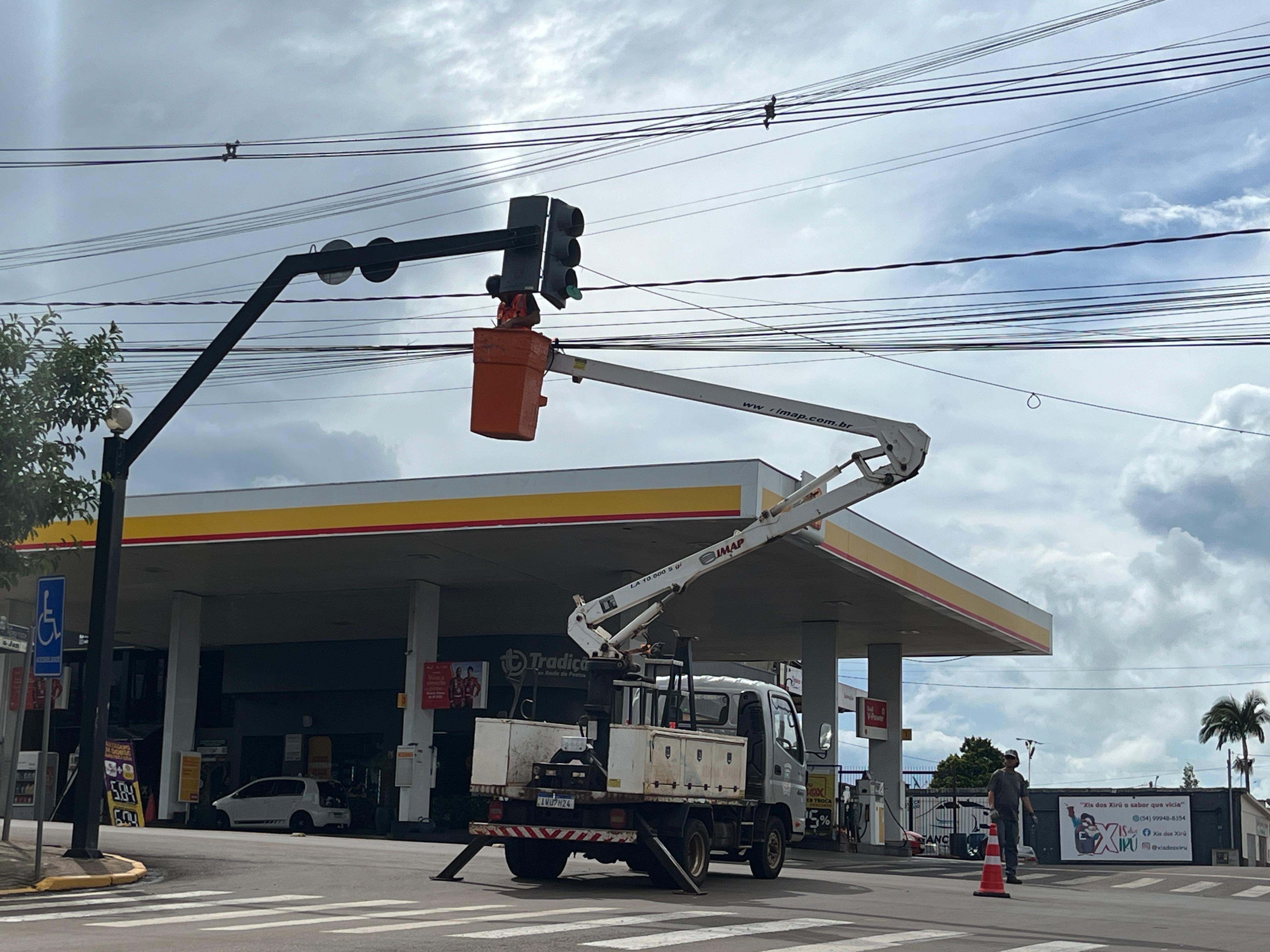Semáforos passam por manutenção nesta semana em Não-Me-Toque