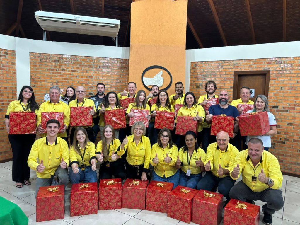 Grupo Ceres realiza confraternização com entrega de presentes aos colaboradores