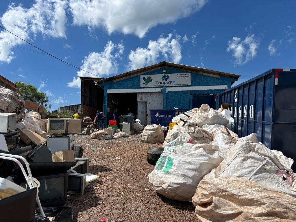 Parceria garante recolhimento de duas toneladas de vidro em Carazinho