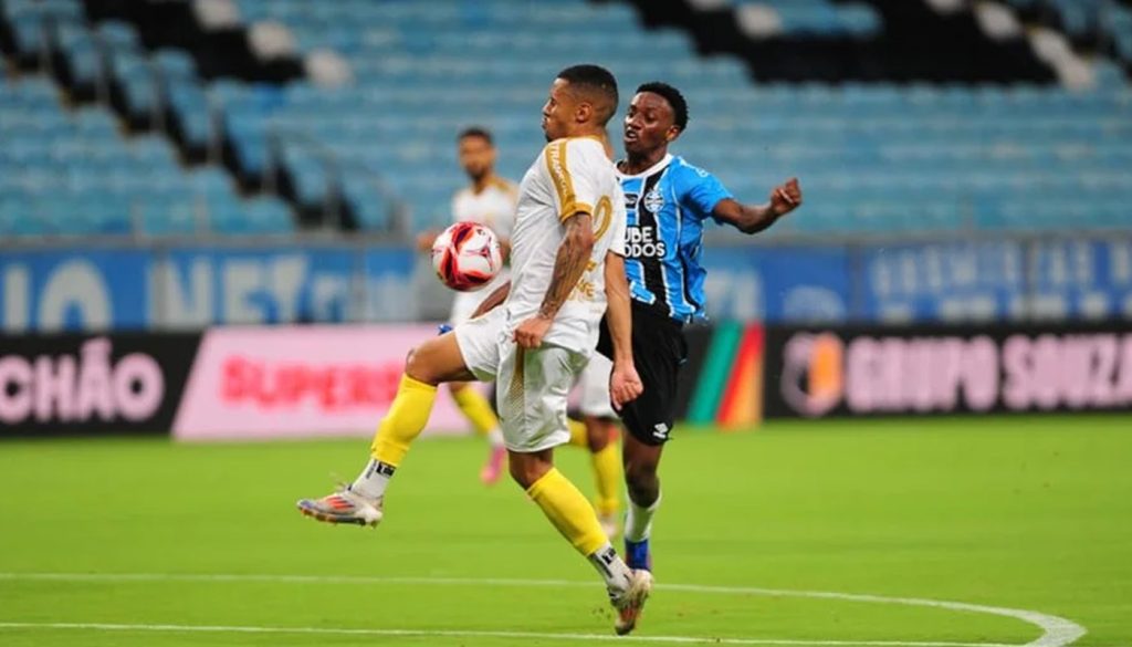 Grêmio joga mal e perde para o São José na Arena pelo Gauchão