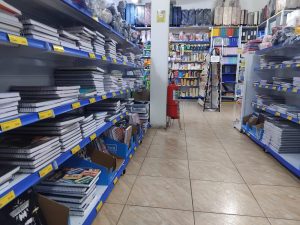 Movimento para compra de material escolar começa no comércio de Não-Me-Toque