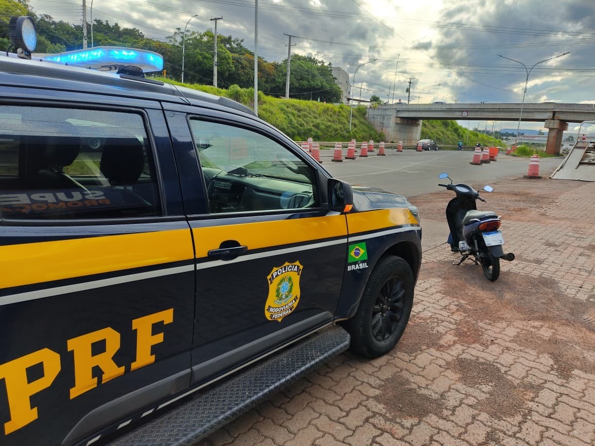 PRF prende em Forquetinha foragido da Justiça com motoneta furtada