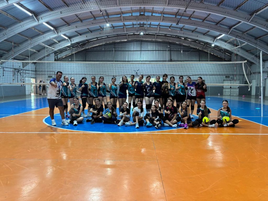 Projeto Carazinho Vôlei amplia o desenvolvimento do voleibol feminino no município