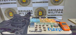 Brigada Militar prende dois por tráfico de drogas em Espumoso