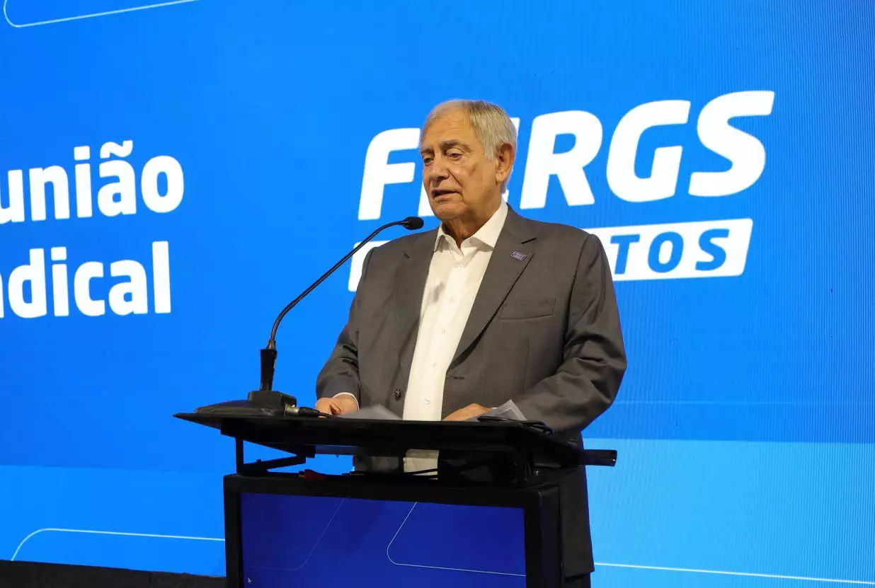 Juros altos criam ambiente desfavorável para a indústria produzir, afirma a Fiergs