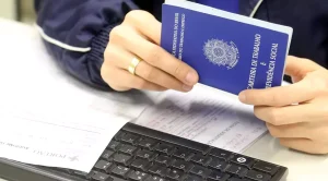 Desemprego no Brasil cai para 5,1%, a menor taxa da série histórica