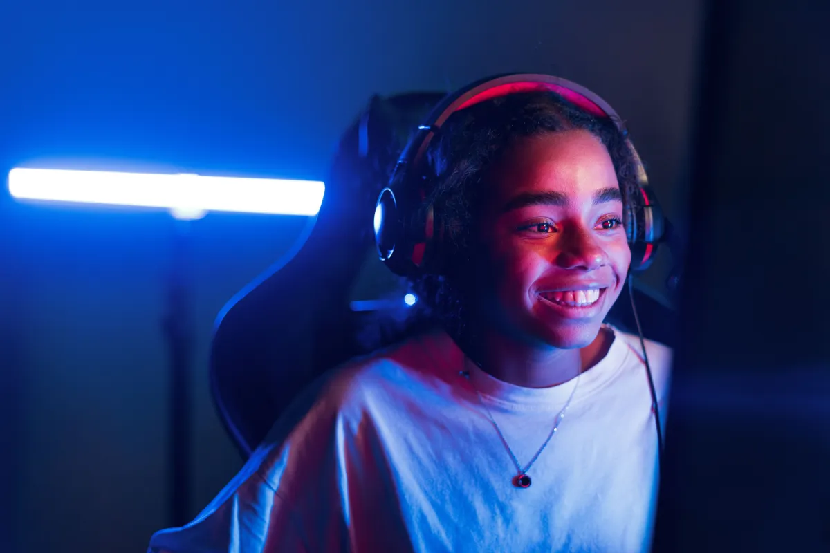 Uso de IA por jovens para saúde mental pode levar a dependência e solidão