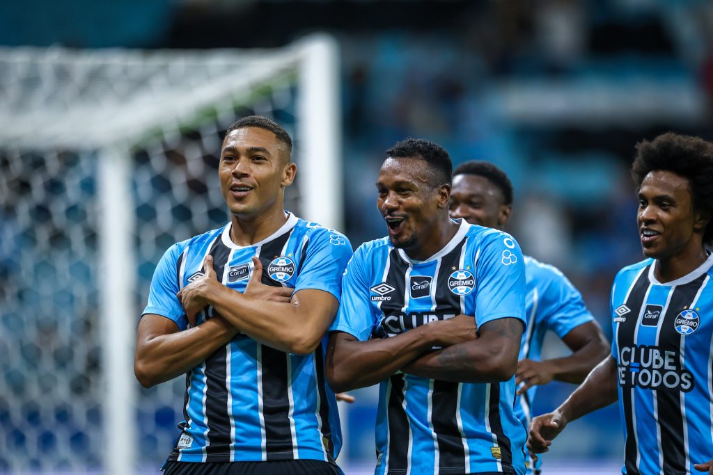 Grêmio vence o Novo Hamburgo e está classificado às semifinais do Gauchão