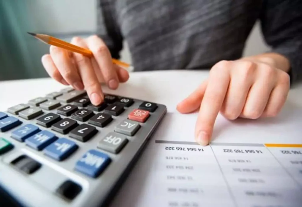 Endividamento das famílias atinge 79,5% e iguala maior nível da série histórica