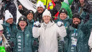 Lucas Pinheiro Braathen lamenta queda e diz que estava nos Jogos de Inverno para “fazer a diferença”