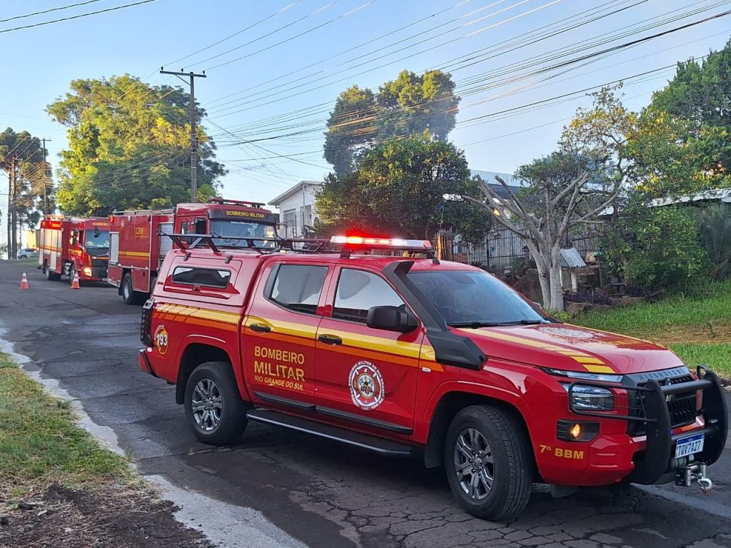 Incêndio atinge residência no bairro Boa Vista, em Carazinho