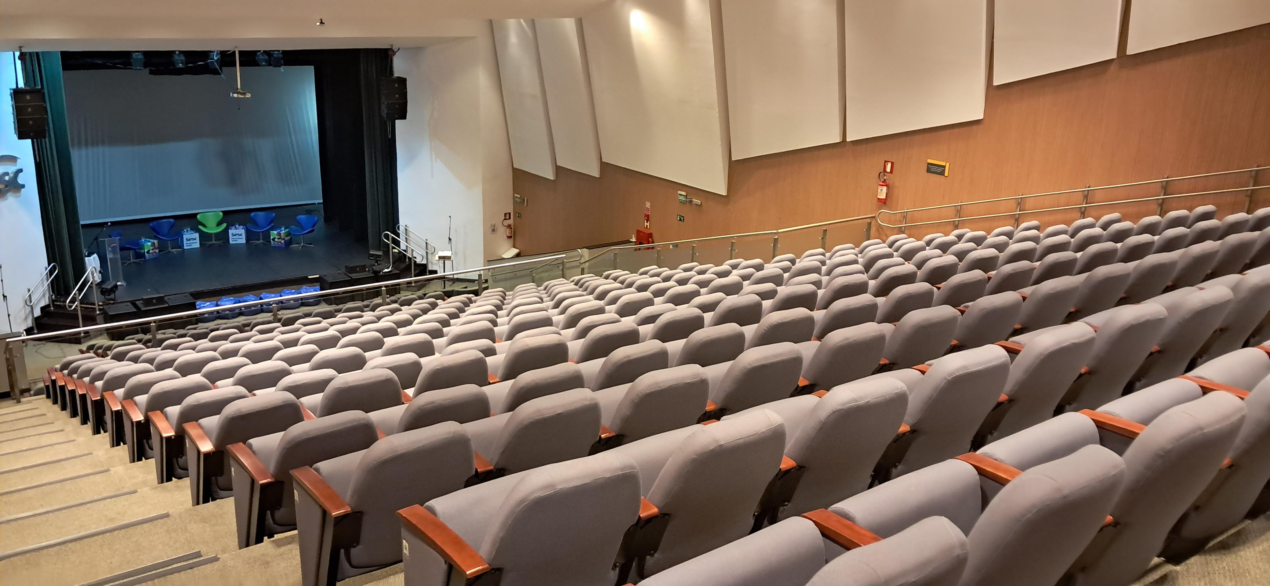 Teatro do Sesc Carazinho inicia 2026 com agenda intensa e grandes atrações nacionais