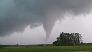 Tornado é registrado no RS durante tempestade