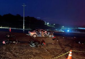 Acidente na ERS-324 em Marau deixa três mortos após colisão entre carro e motos
