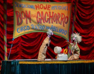 Bom Pra Cachorro – O circo-teatro do Abelardo