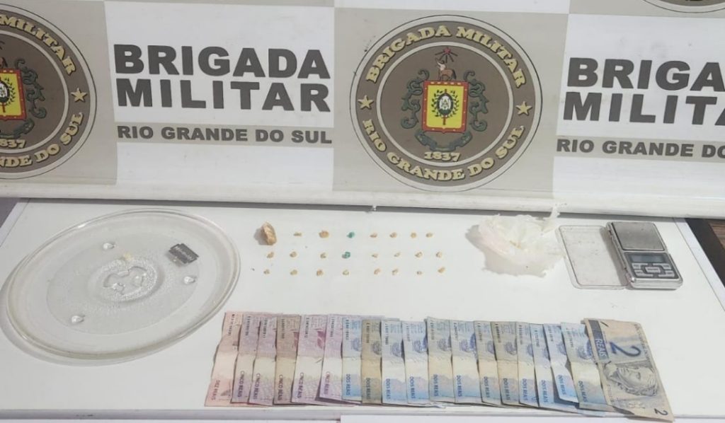 Brigada Militar prende homem por tráfico de drogas em Carazinho